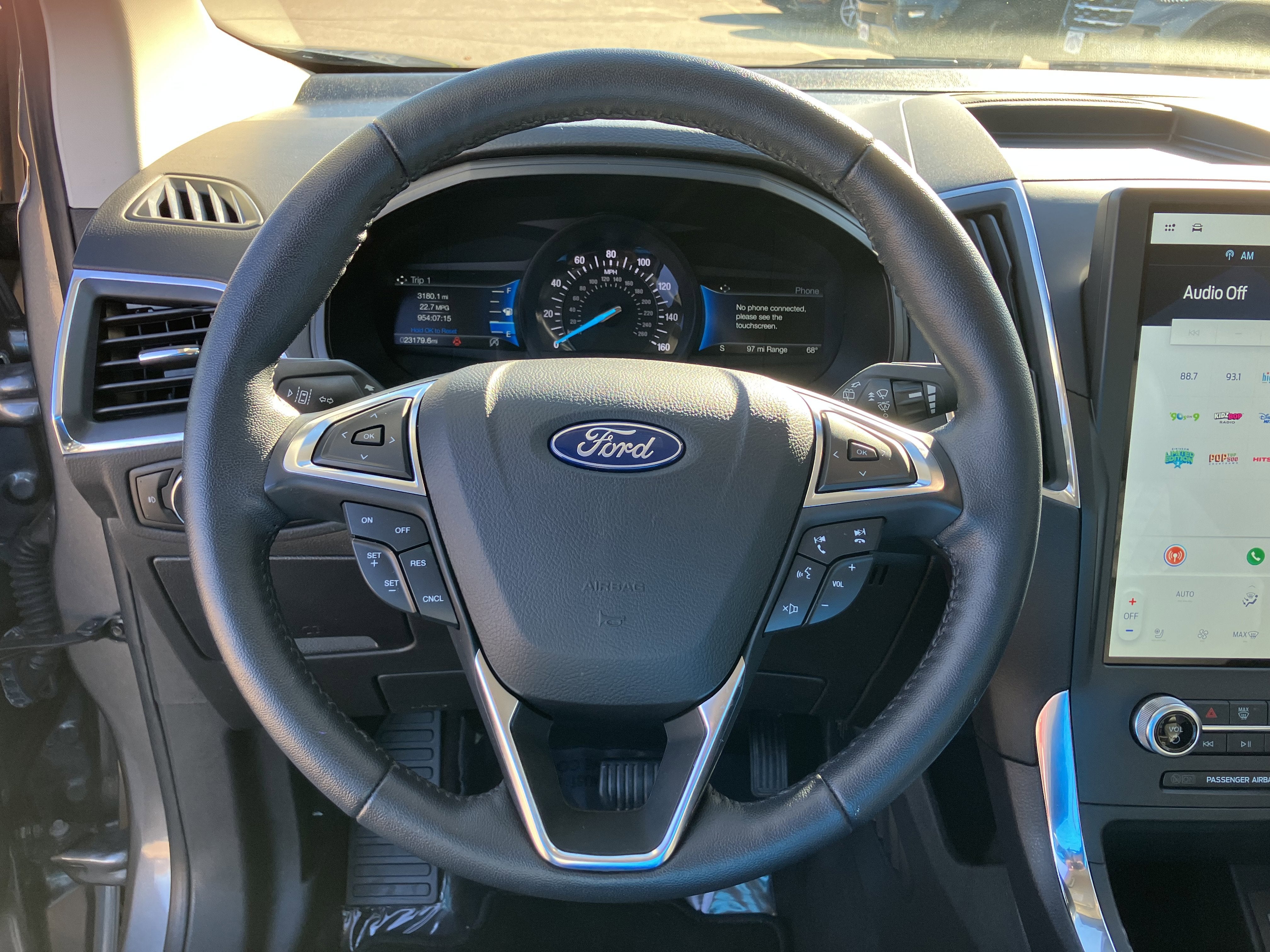 2024 Ford Edge Titanium
