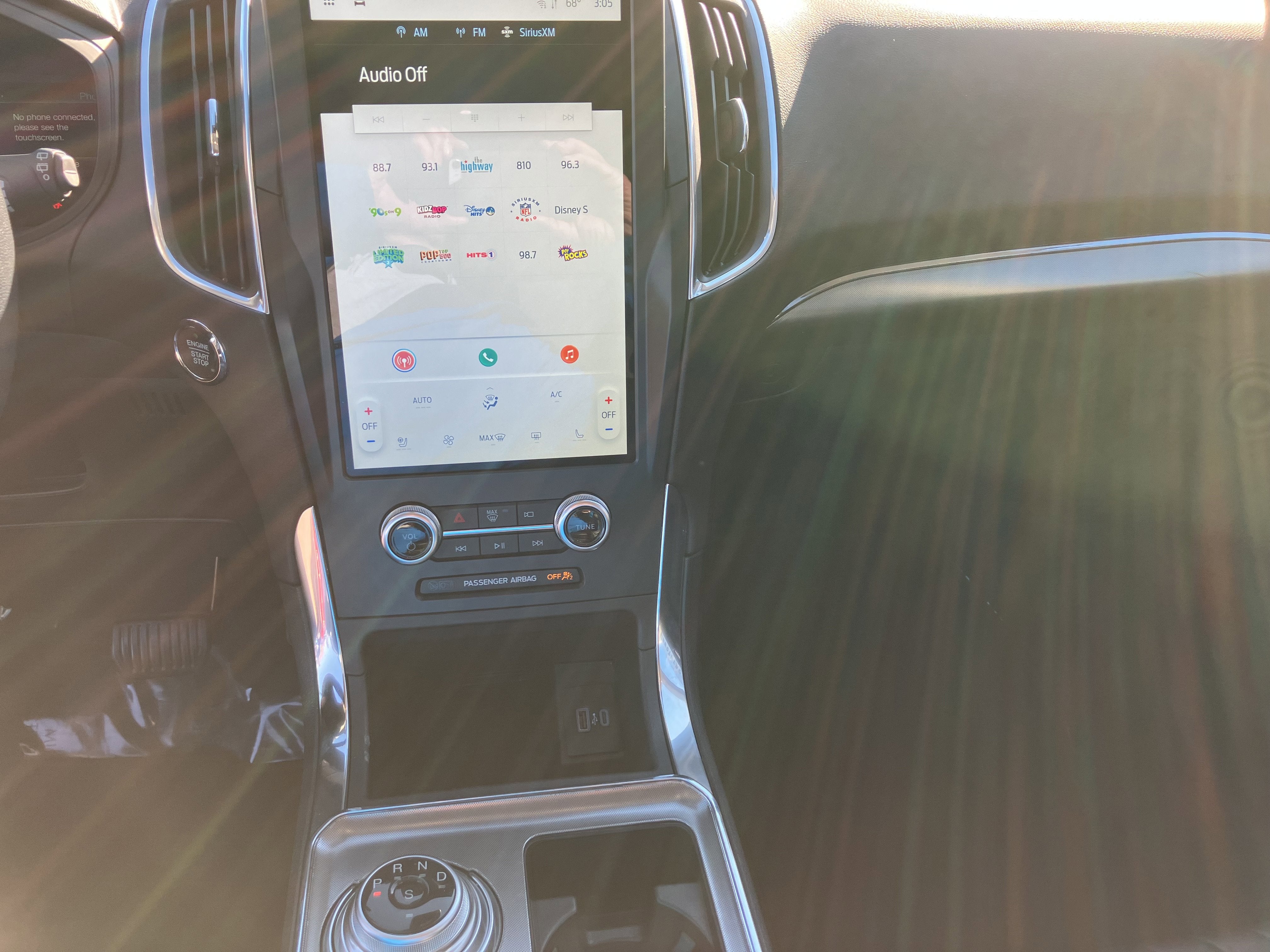 2024 Ford Edge Titanium