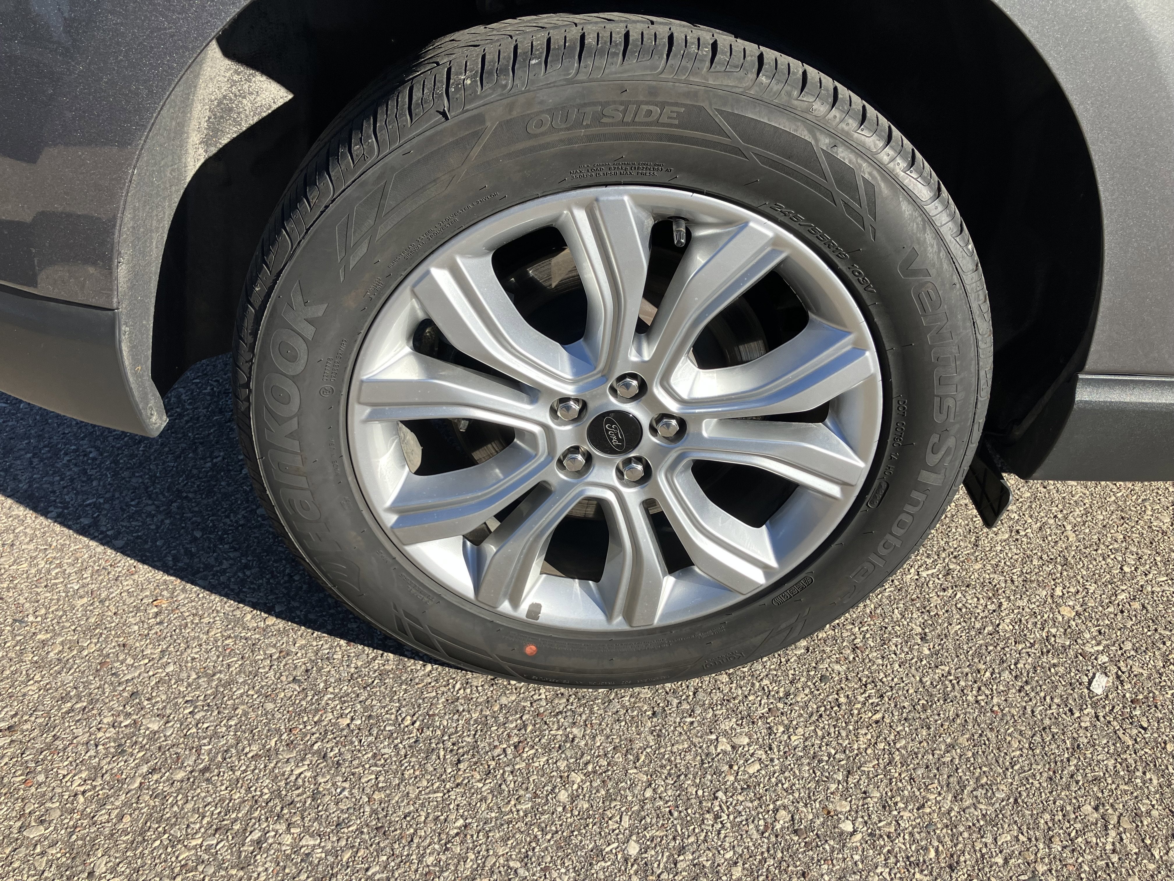 2024 Ford Edge Titanium