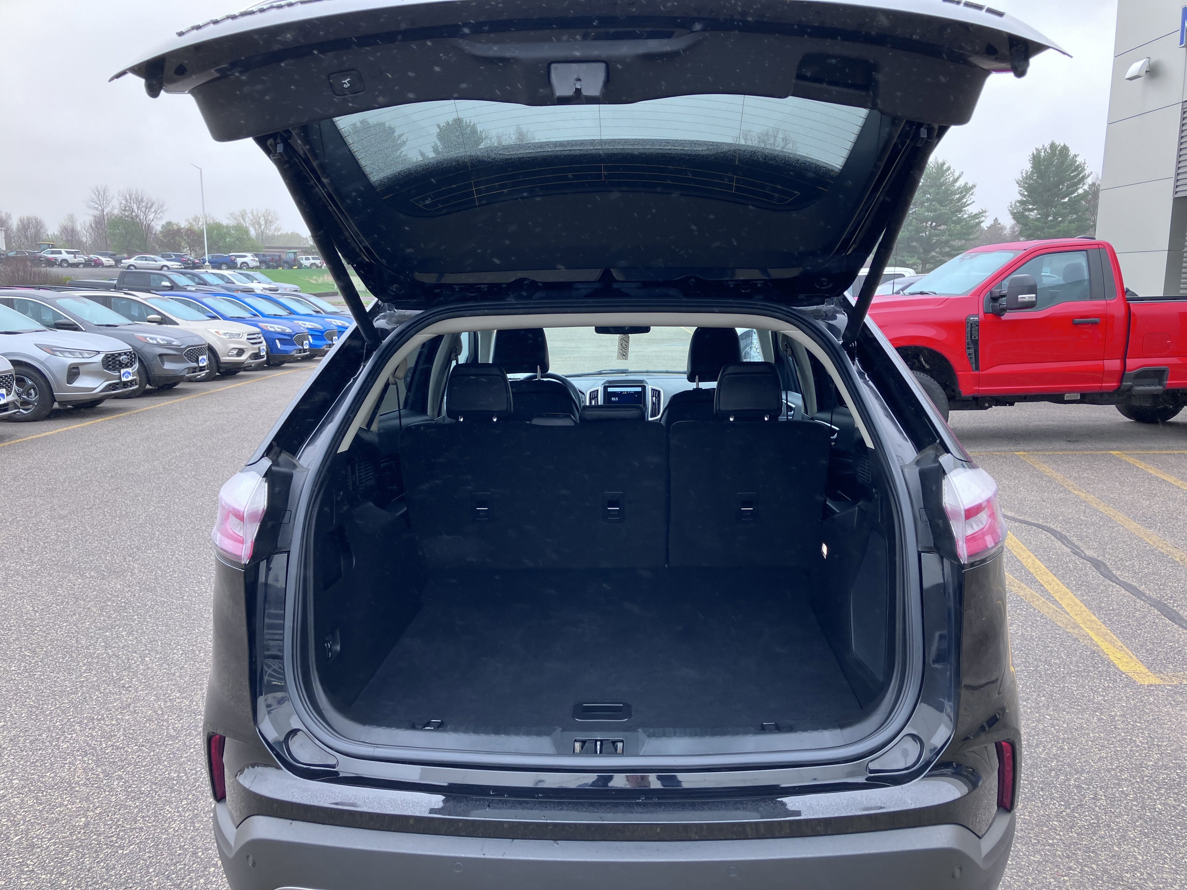 2024 Ford Edge Titanium