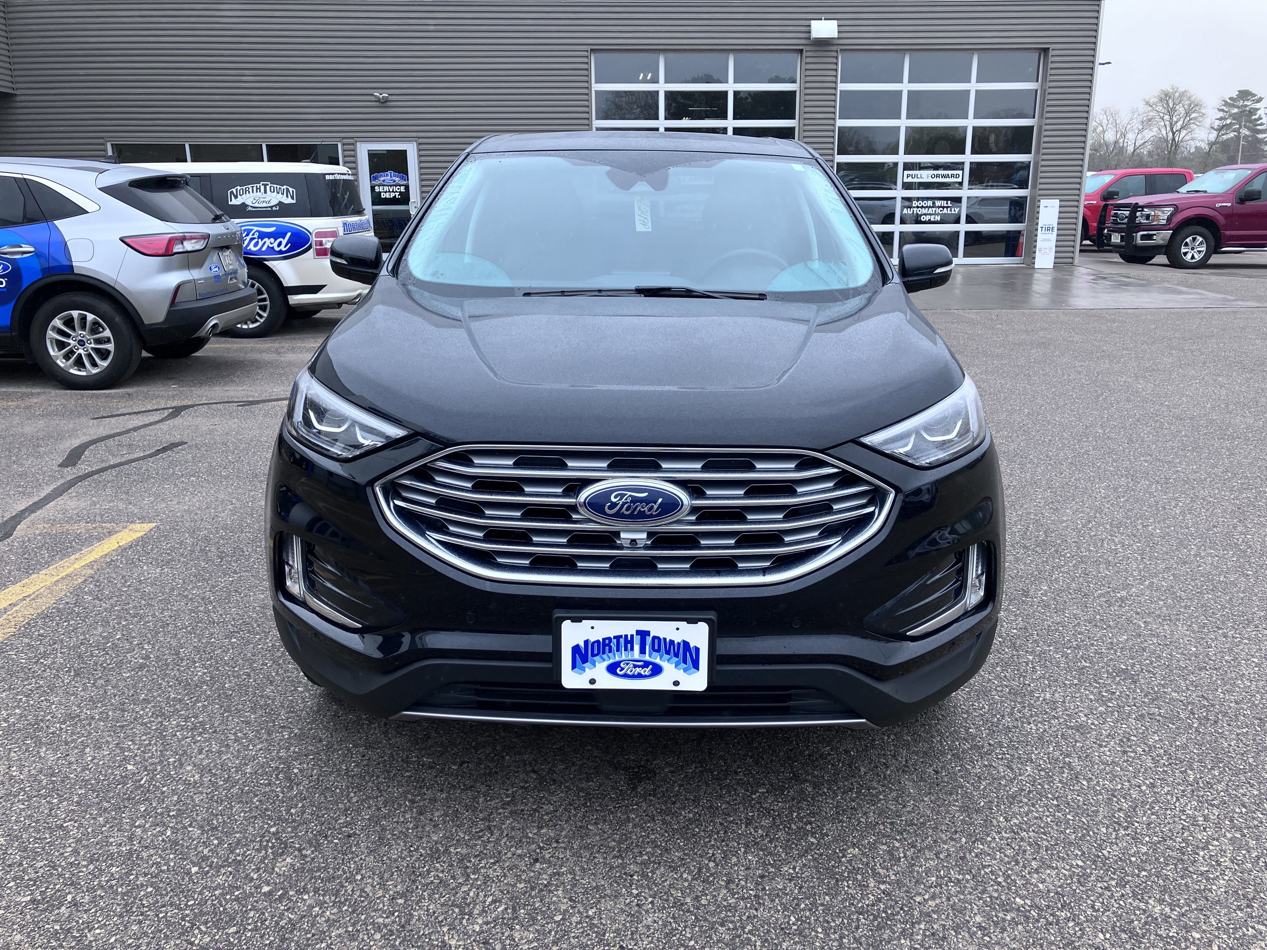 2024 Ford Edge Titanium