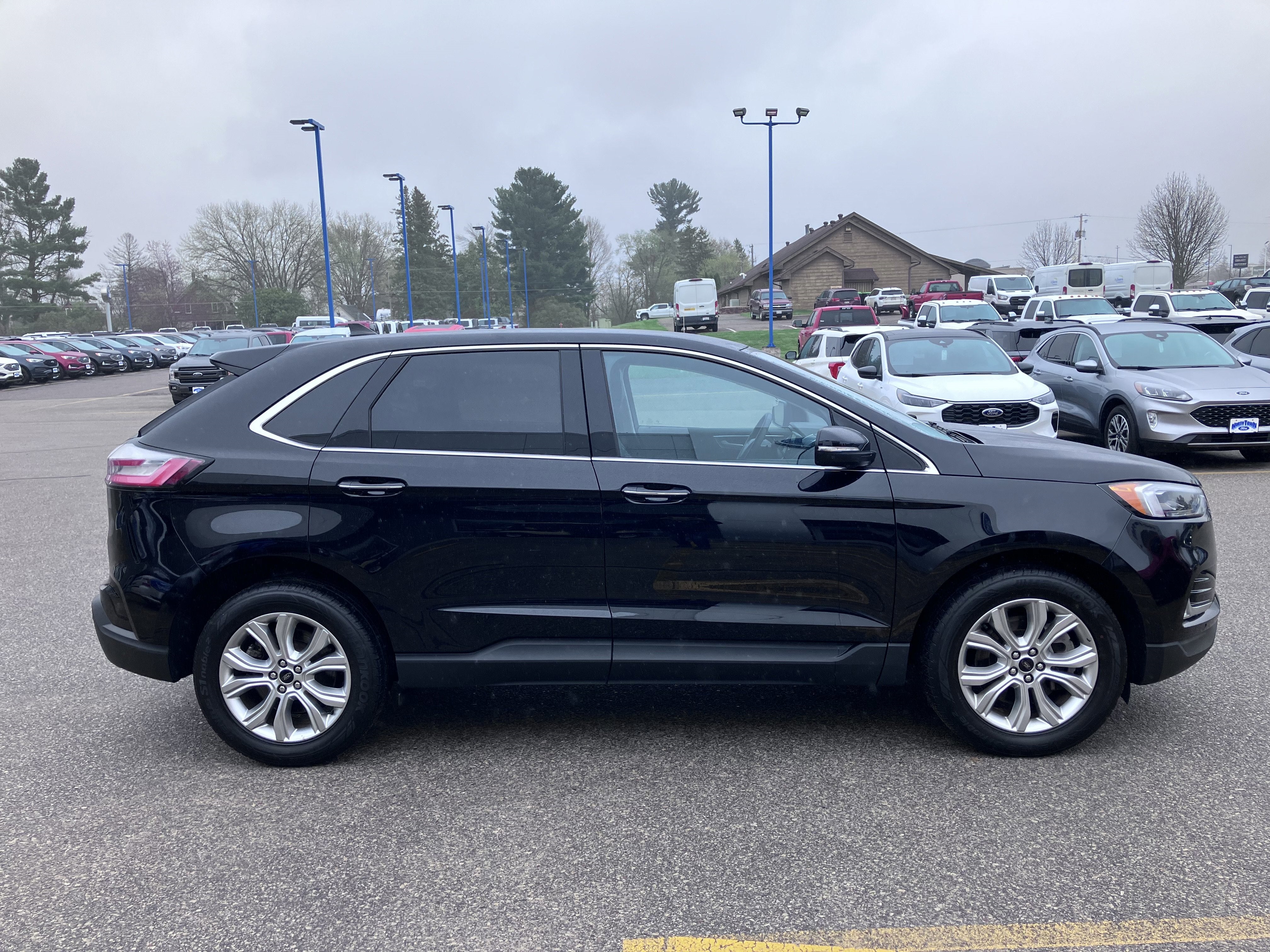 2024 Ford Edge Titanium