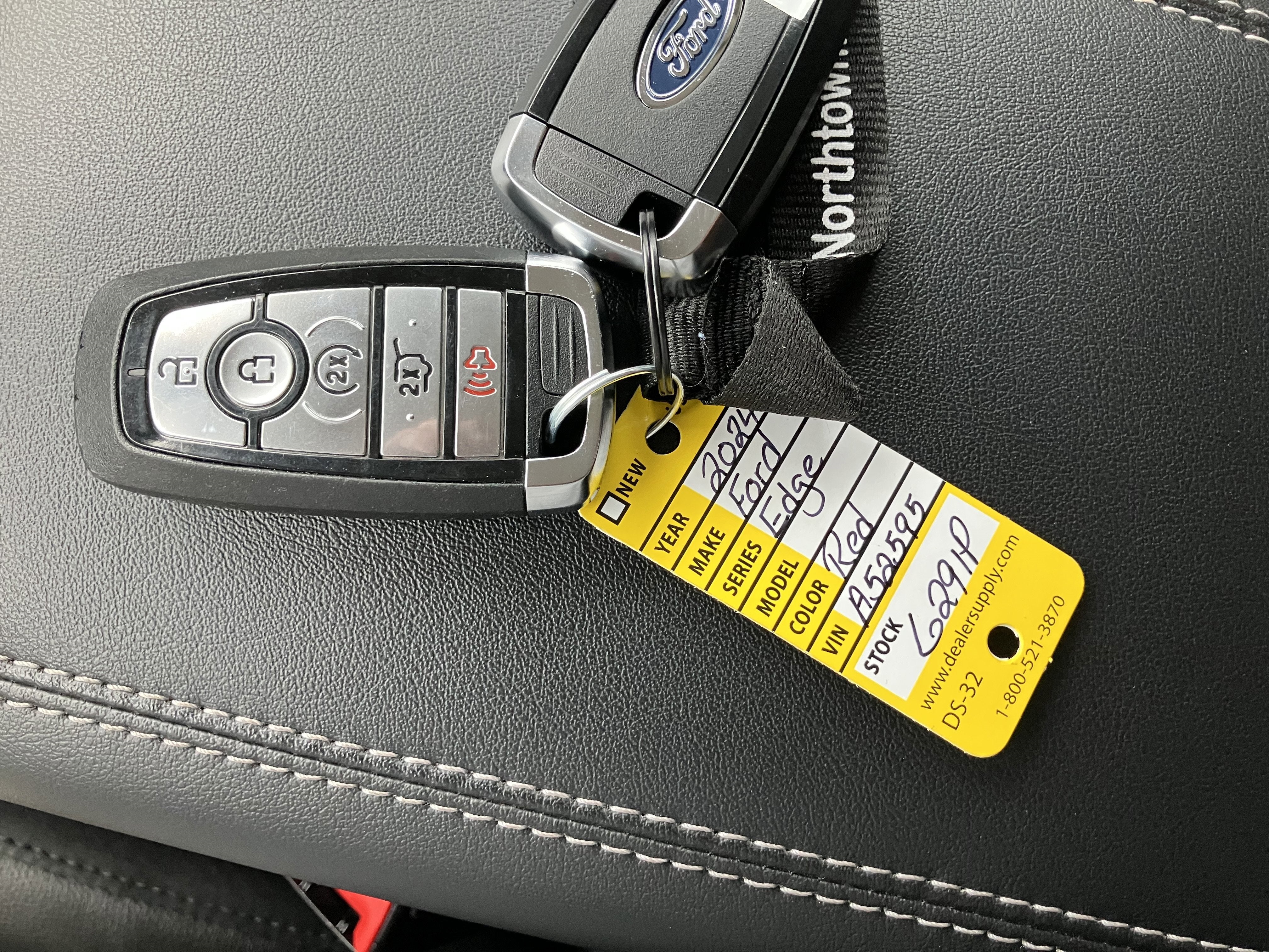 2024 Ford Edge Titanium