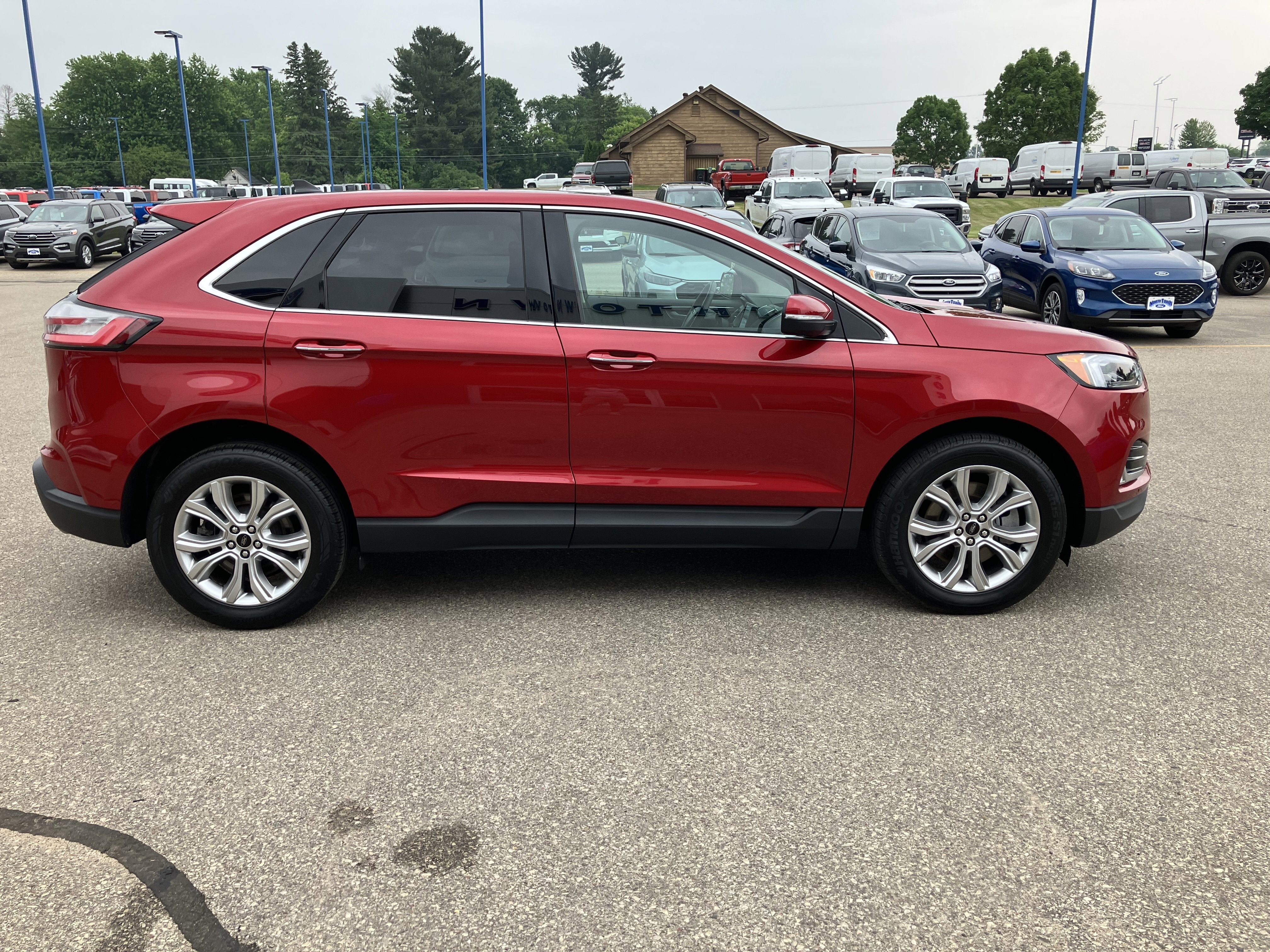 2024 Ford Edge Titanium