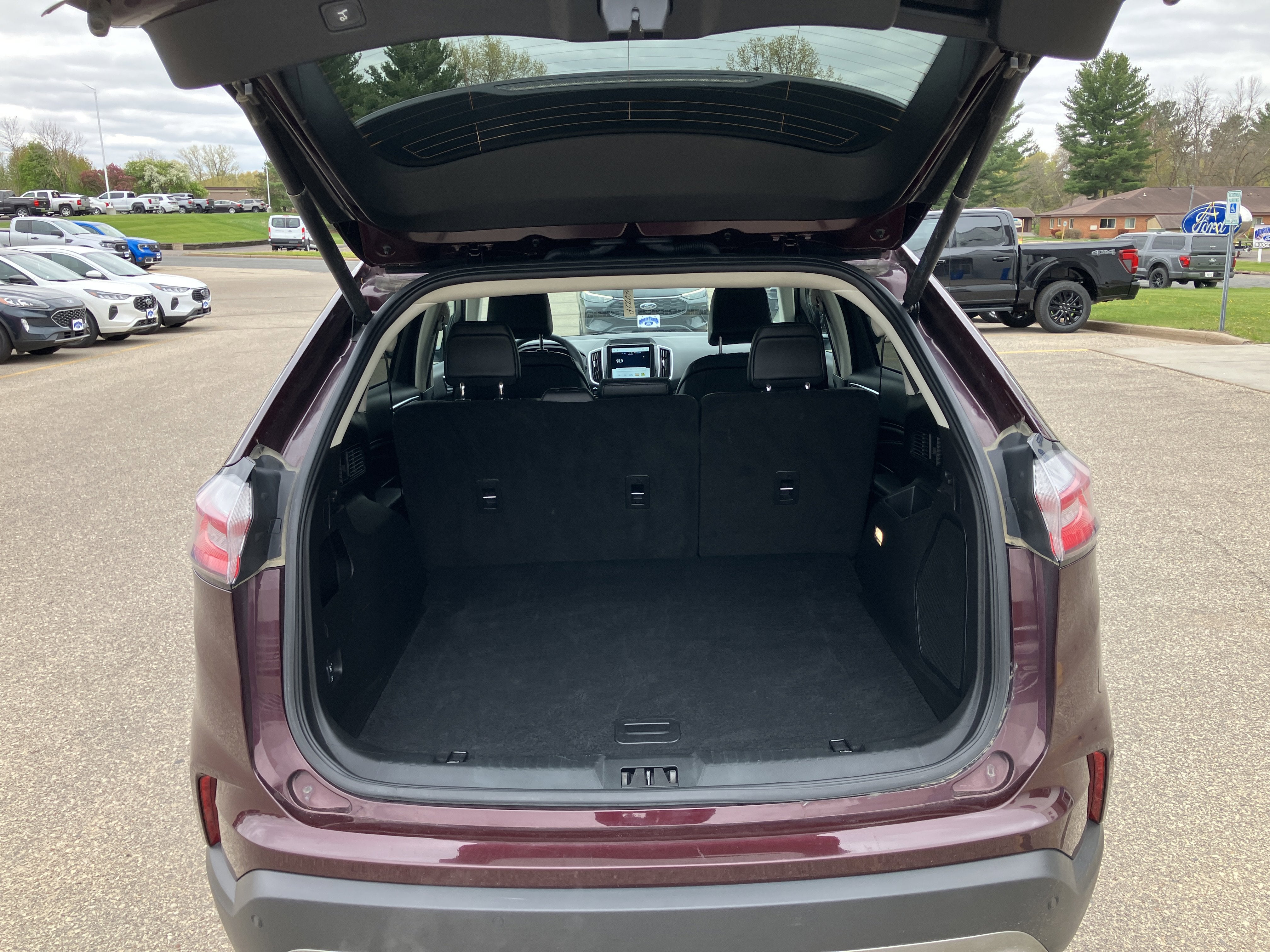 2024 Ford Edge Titanium