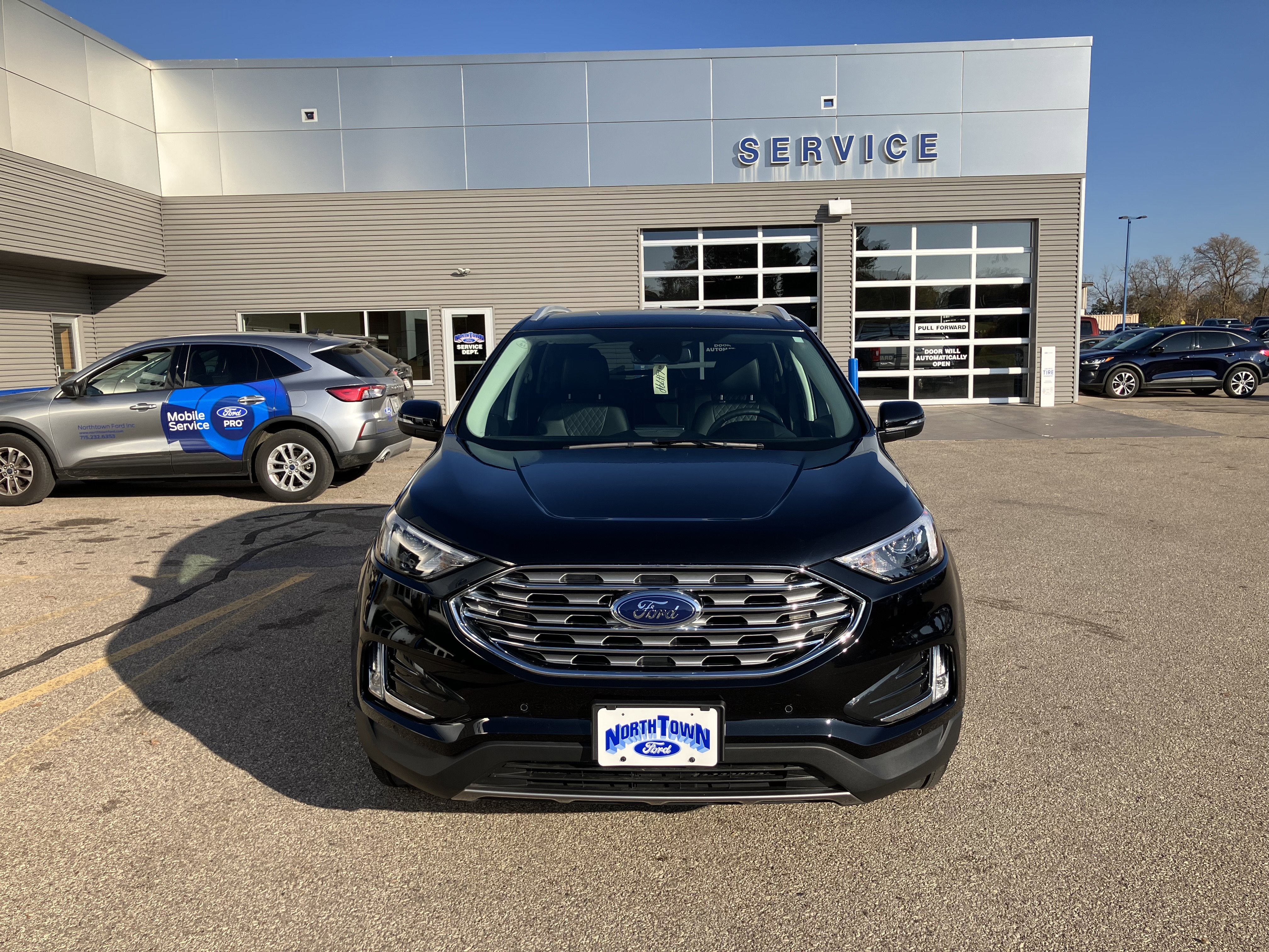 2024 Ford Edge Titanium