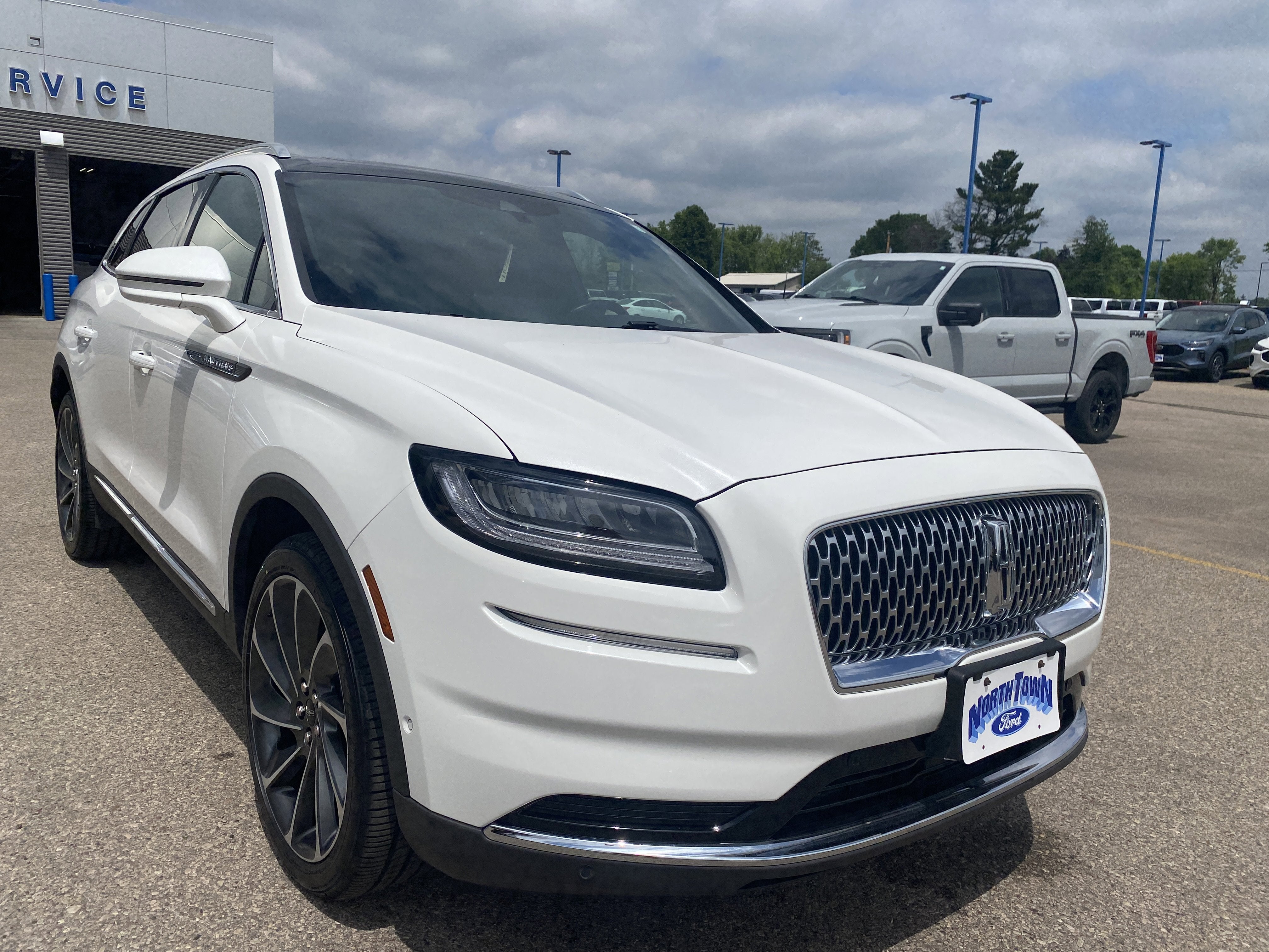 2021 Lincoln Nautilus Reserve