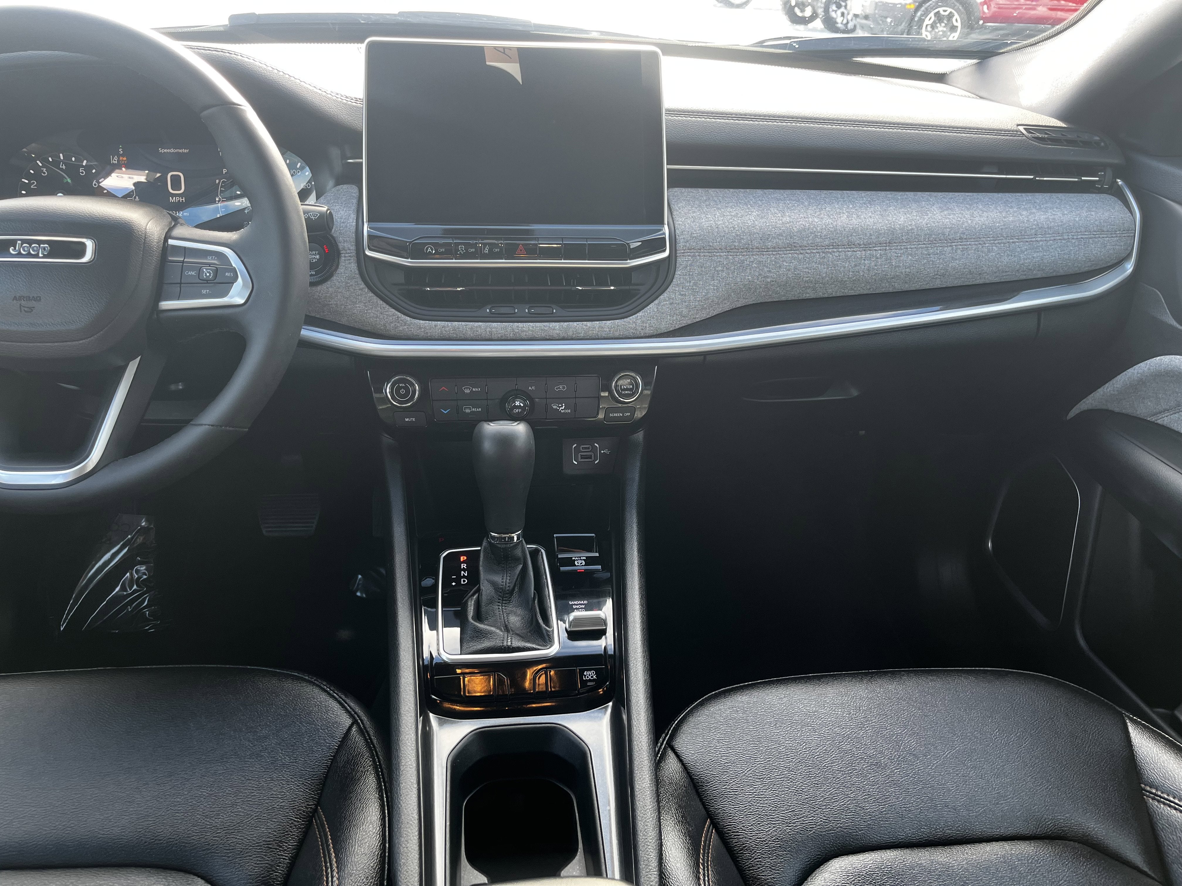 2024 Jeep Compass Latitude Lux