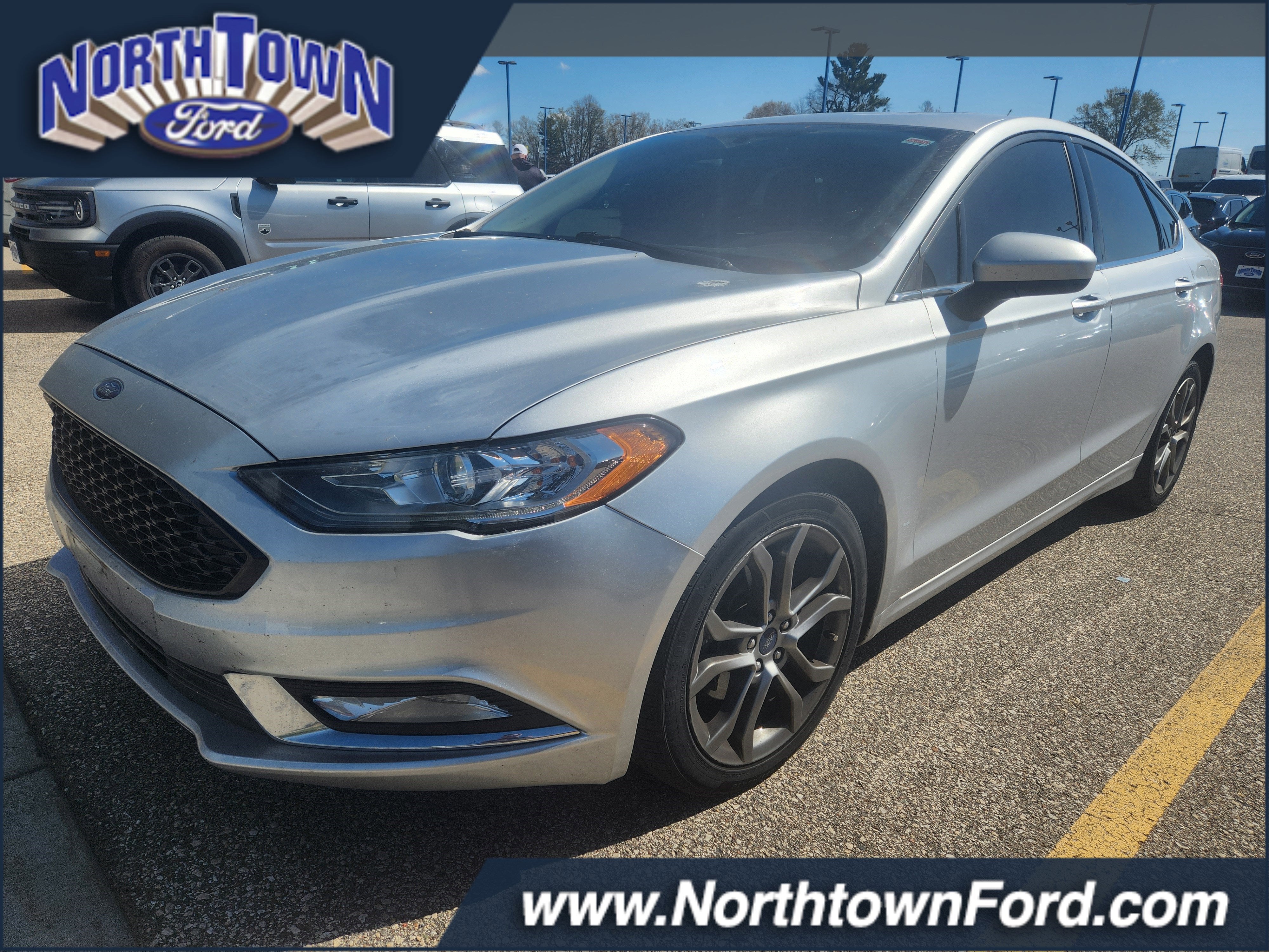 2017 Ford Fusion SE FWD's photo