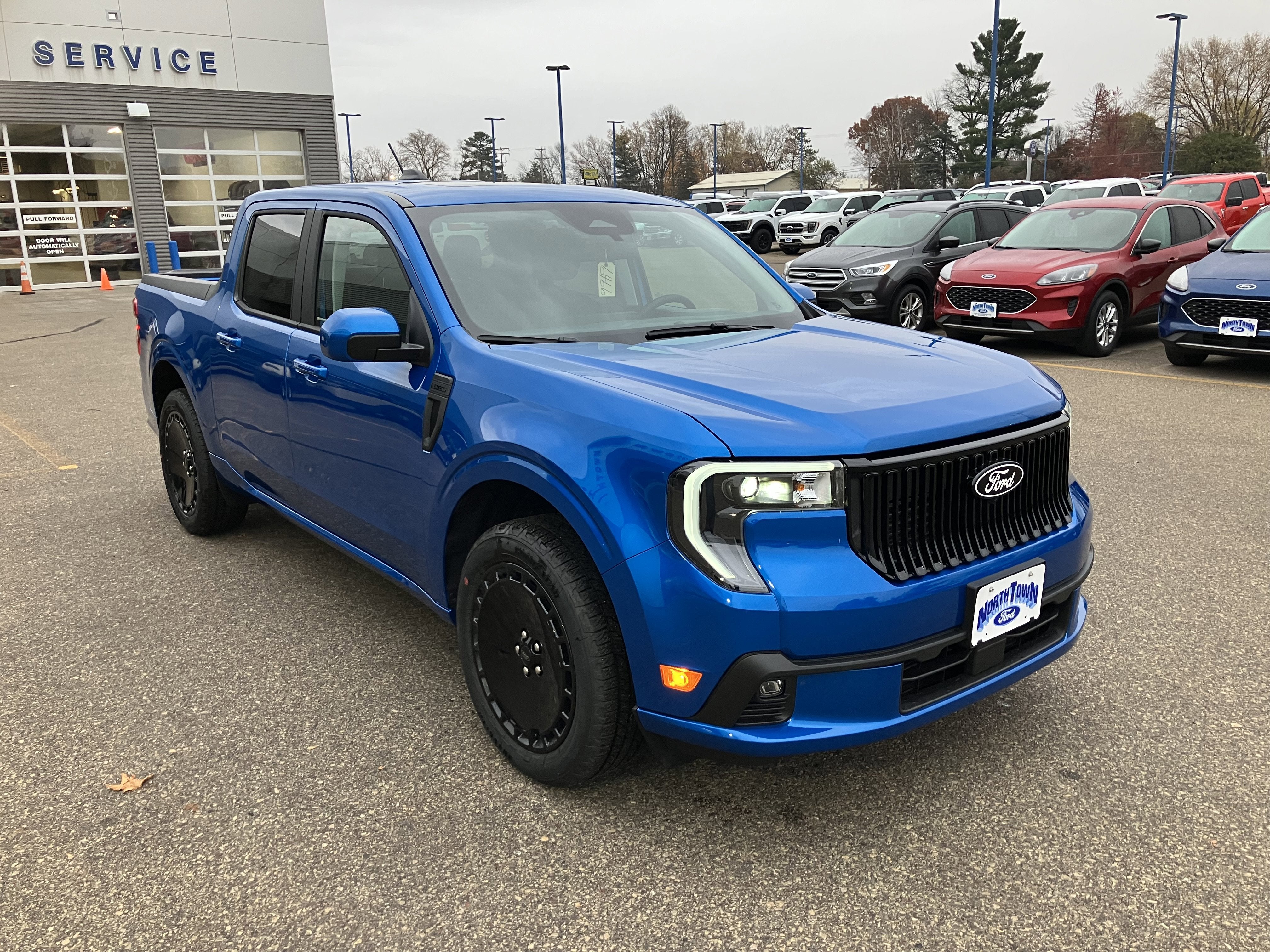 2025 Ford Maverick Lobo Standard