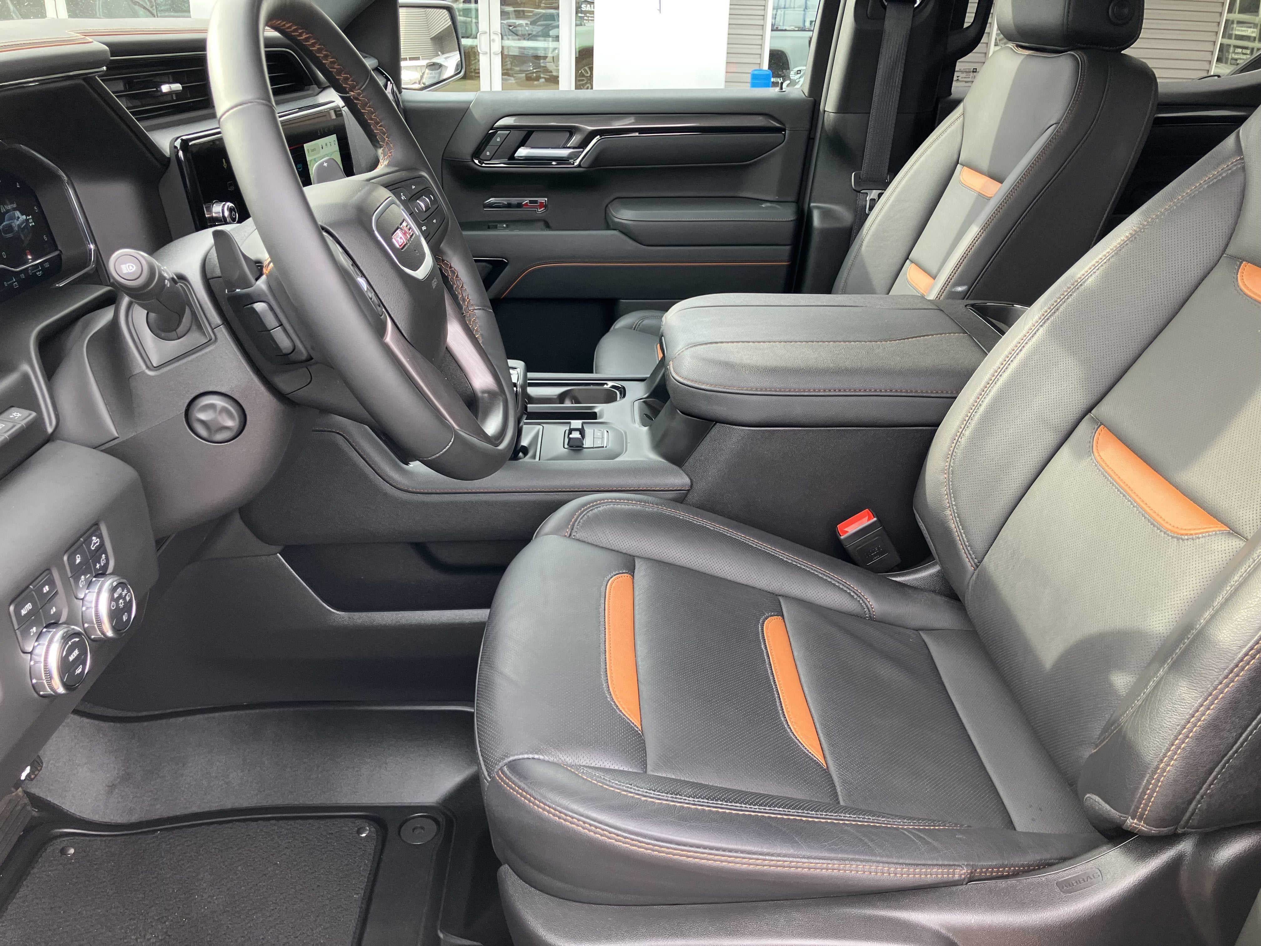 2025 GMC Sierra 1500 AT4