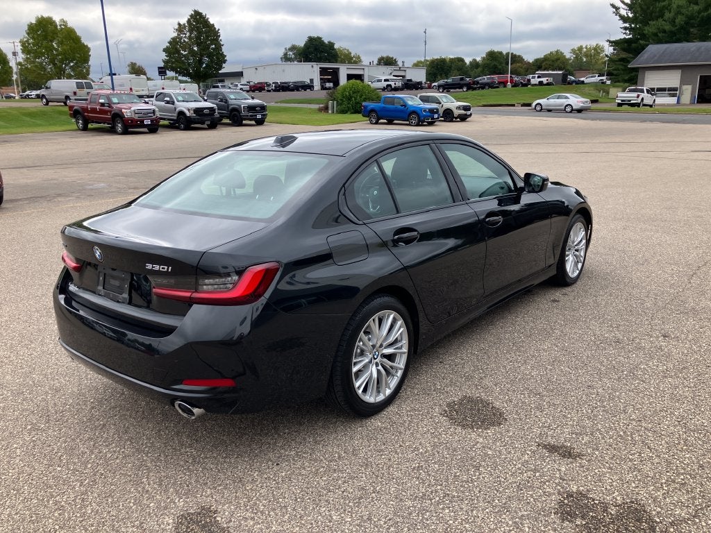 2023 BMW 3 Series 330i xDrive