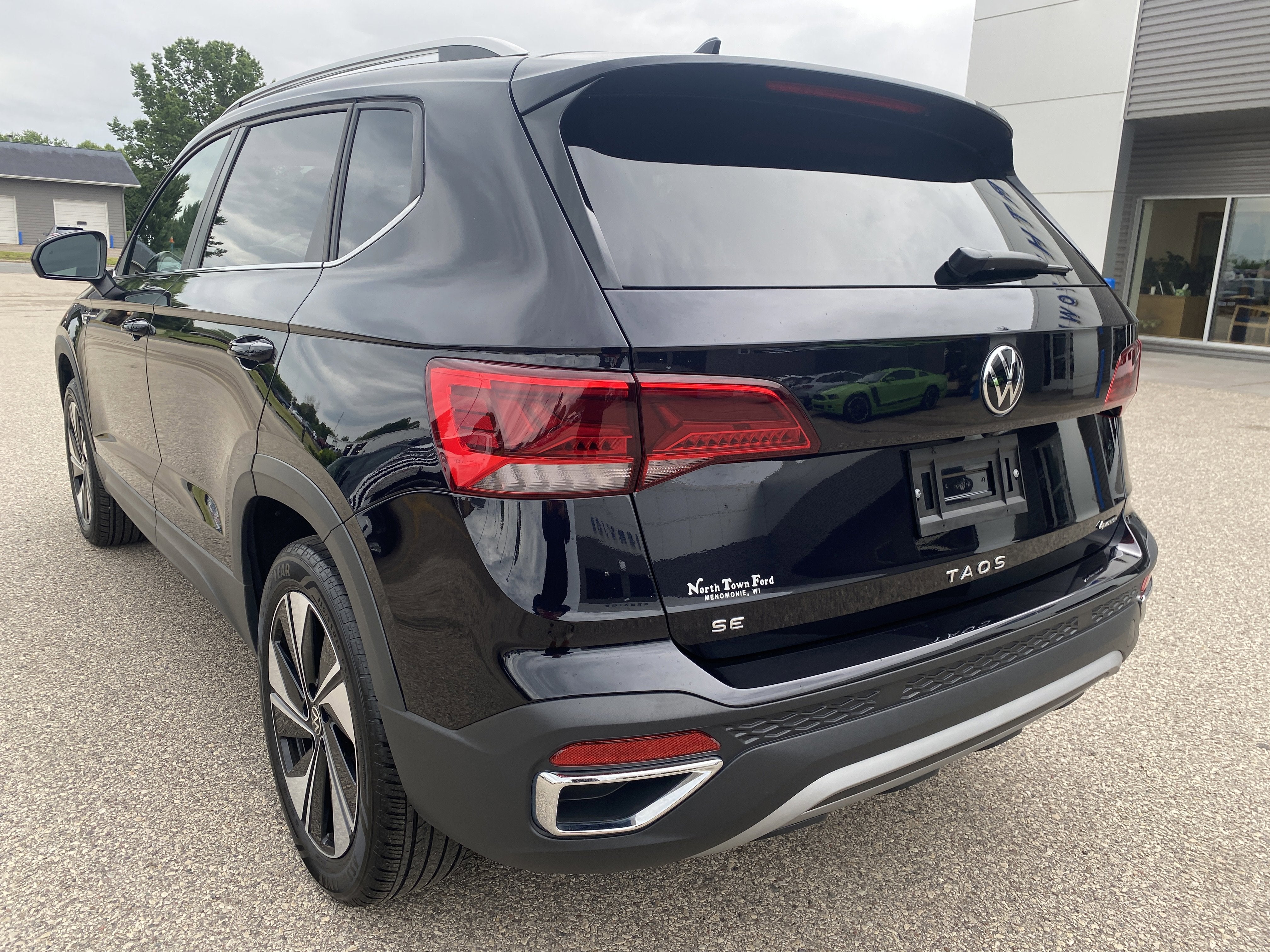 2024 Volkswagen Taos SE