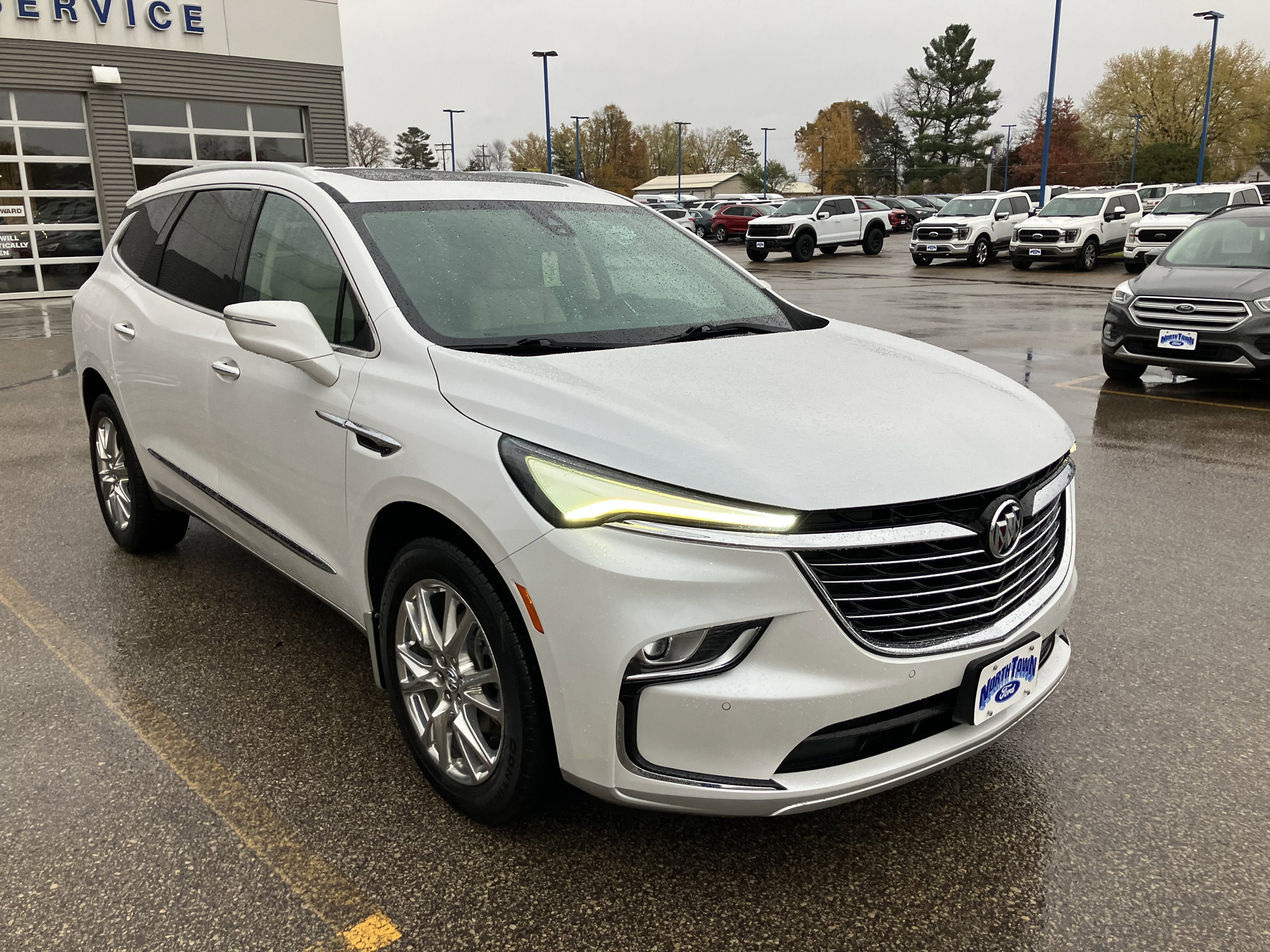 2023 Buick Enclave Premium