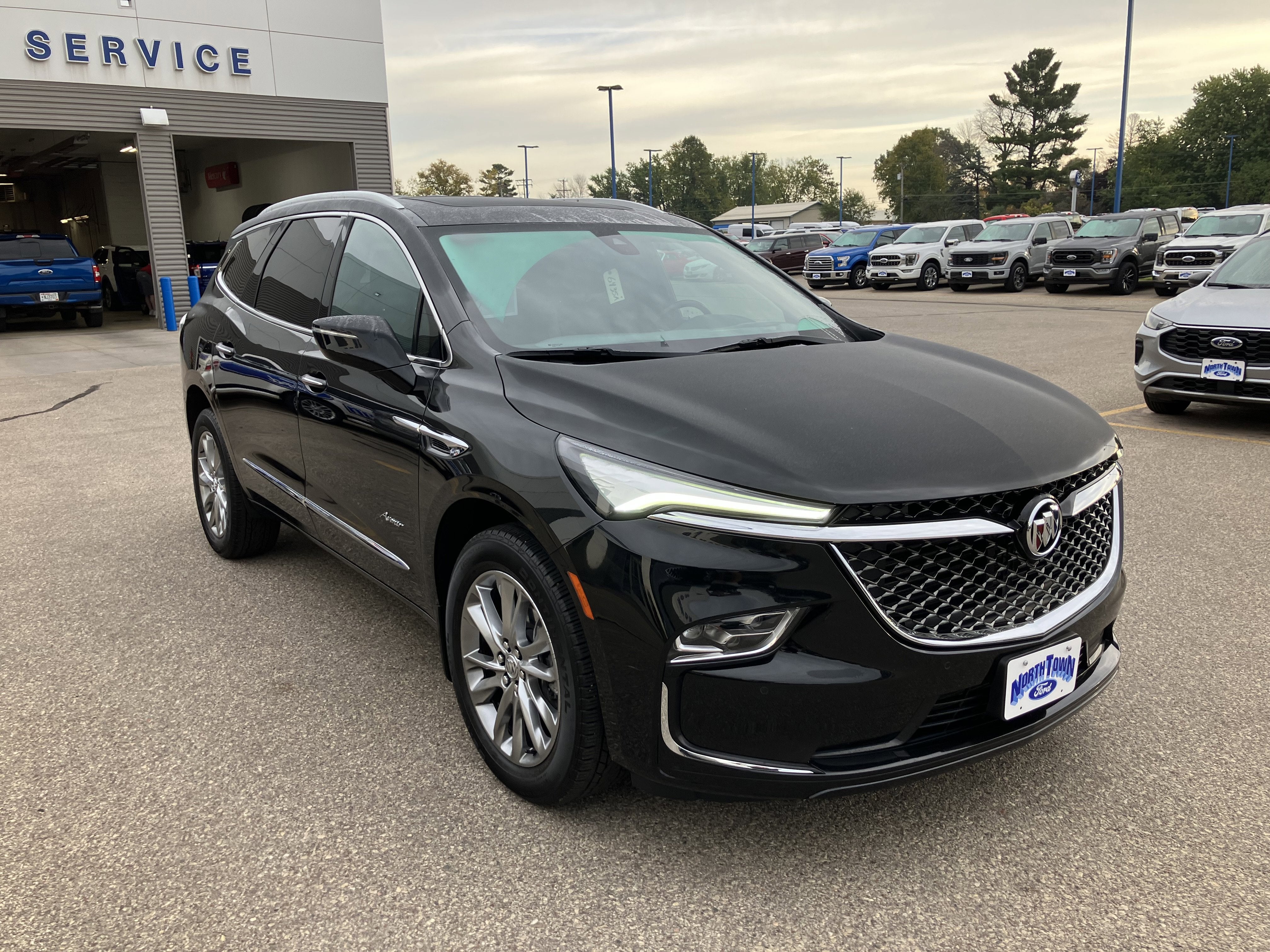 2023 Buick Enclave Avenir