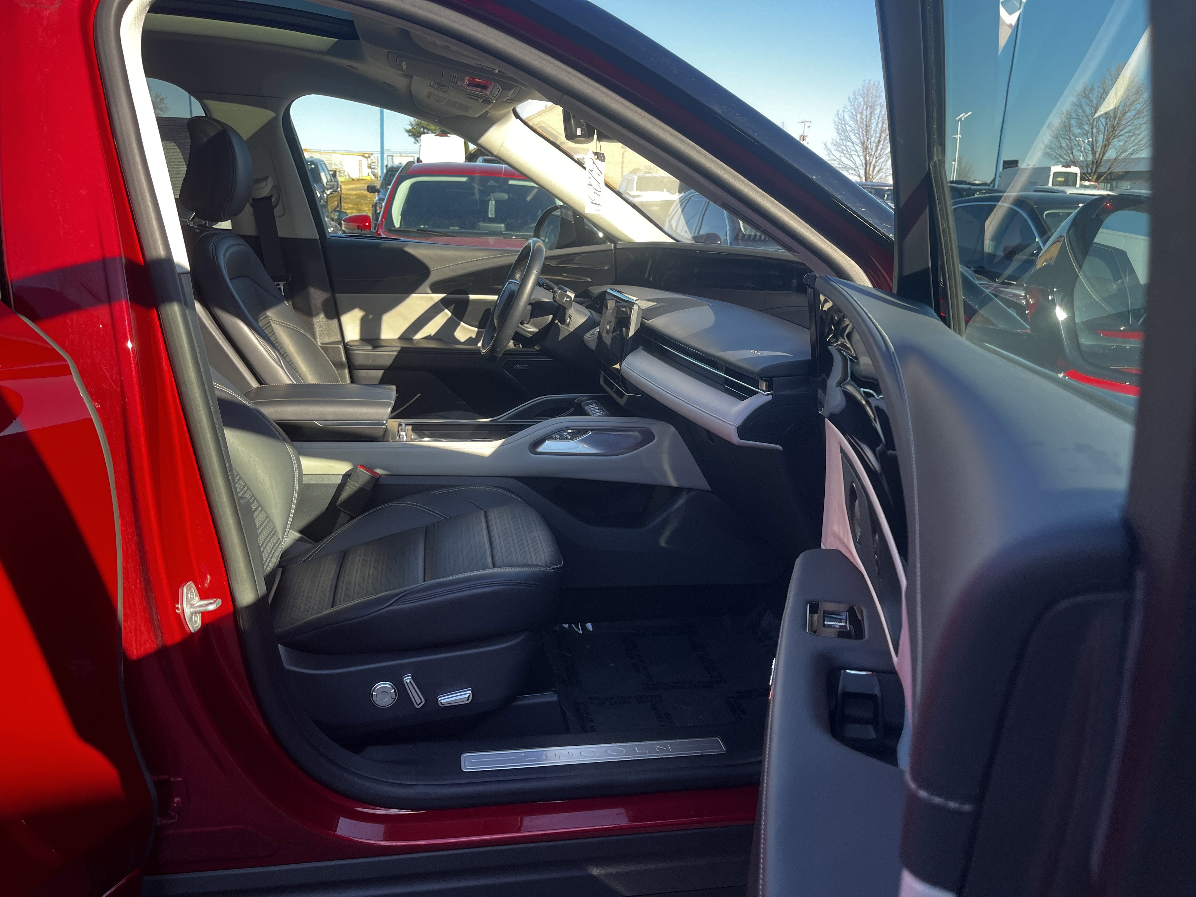 2025 Lincoln Nautilus Reserve