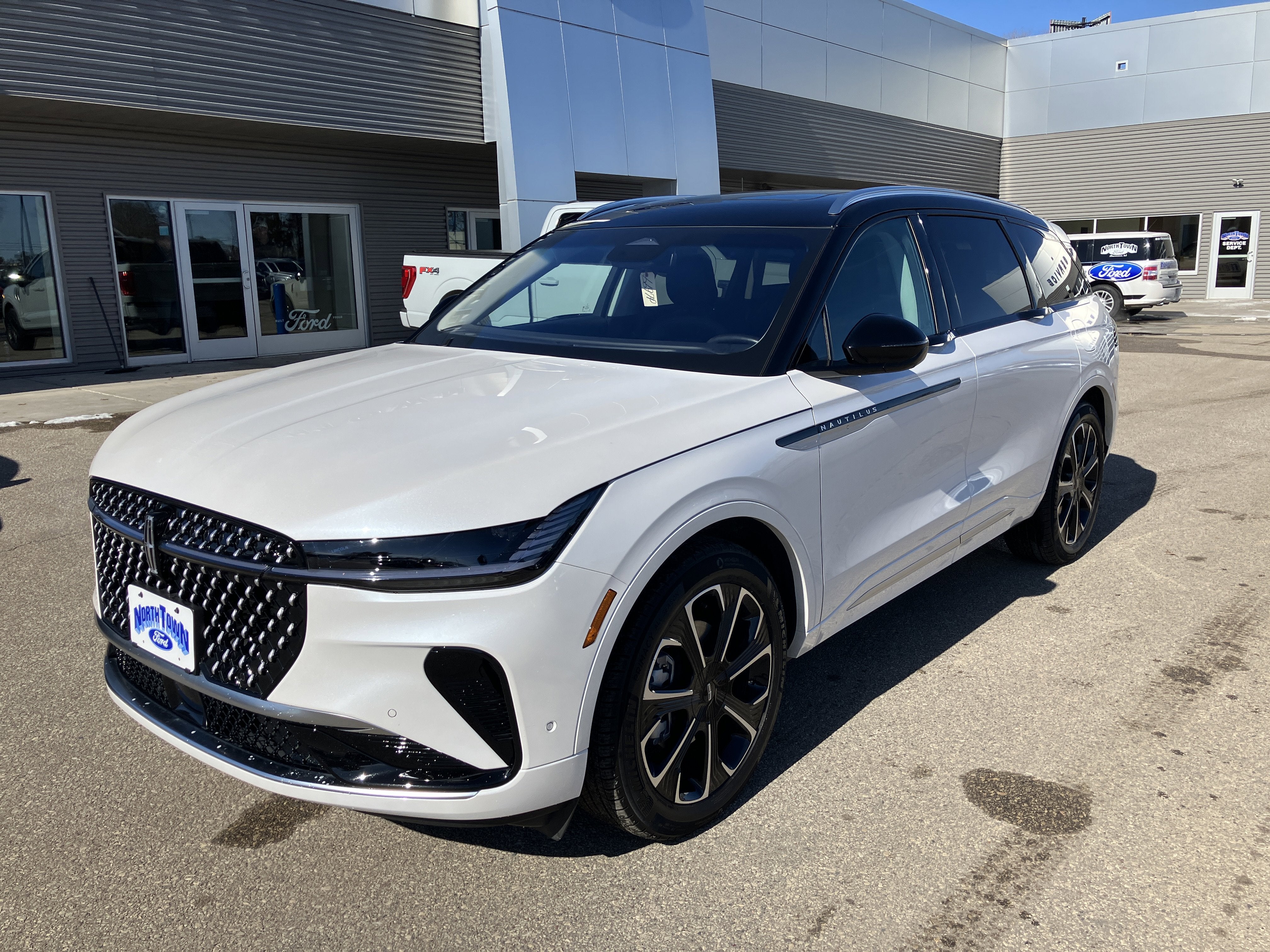 2024 Lincoln Nautilus Reserve