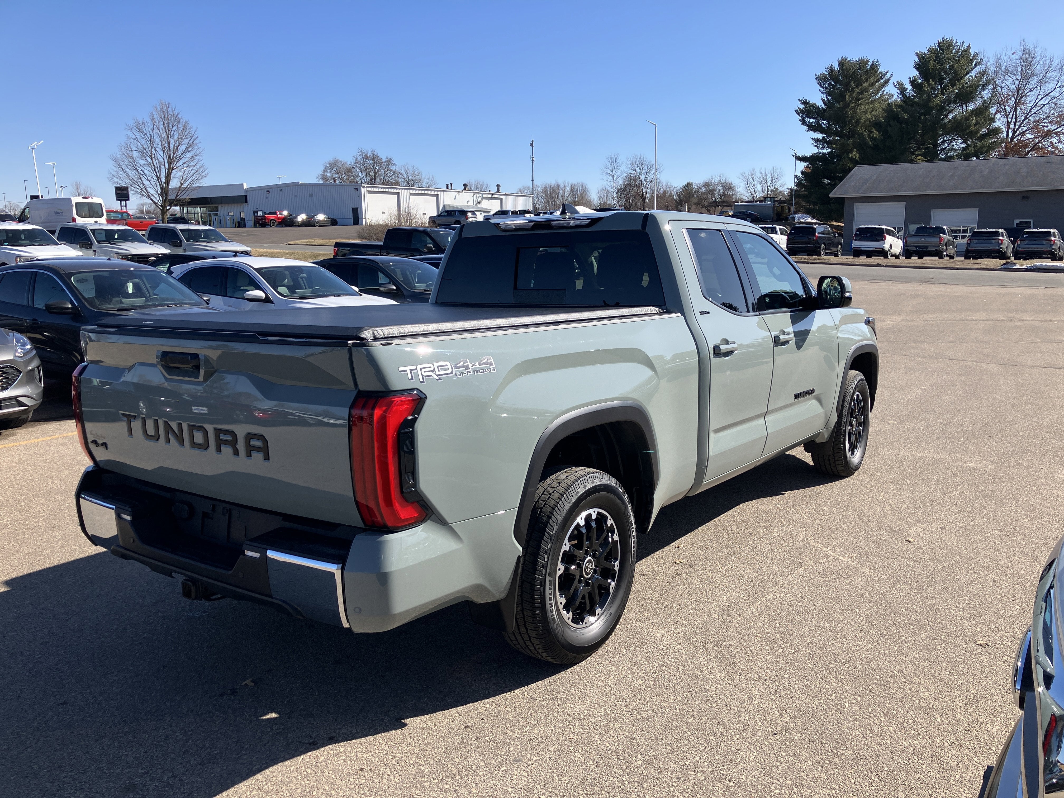 2022 Toyota Tundra 4WD SR5