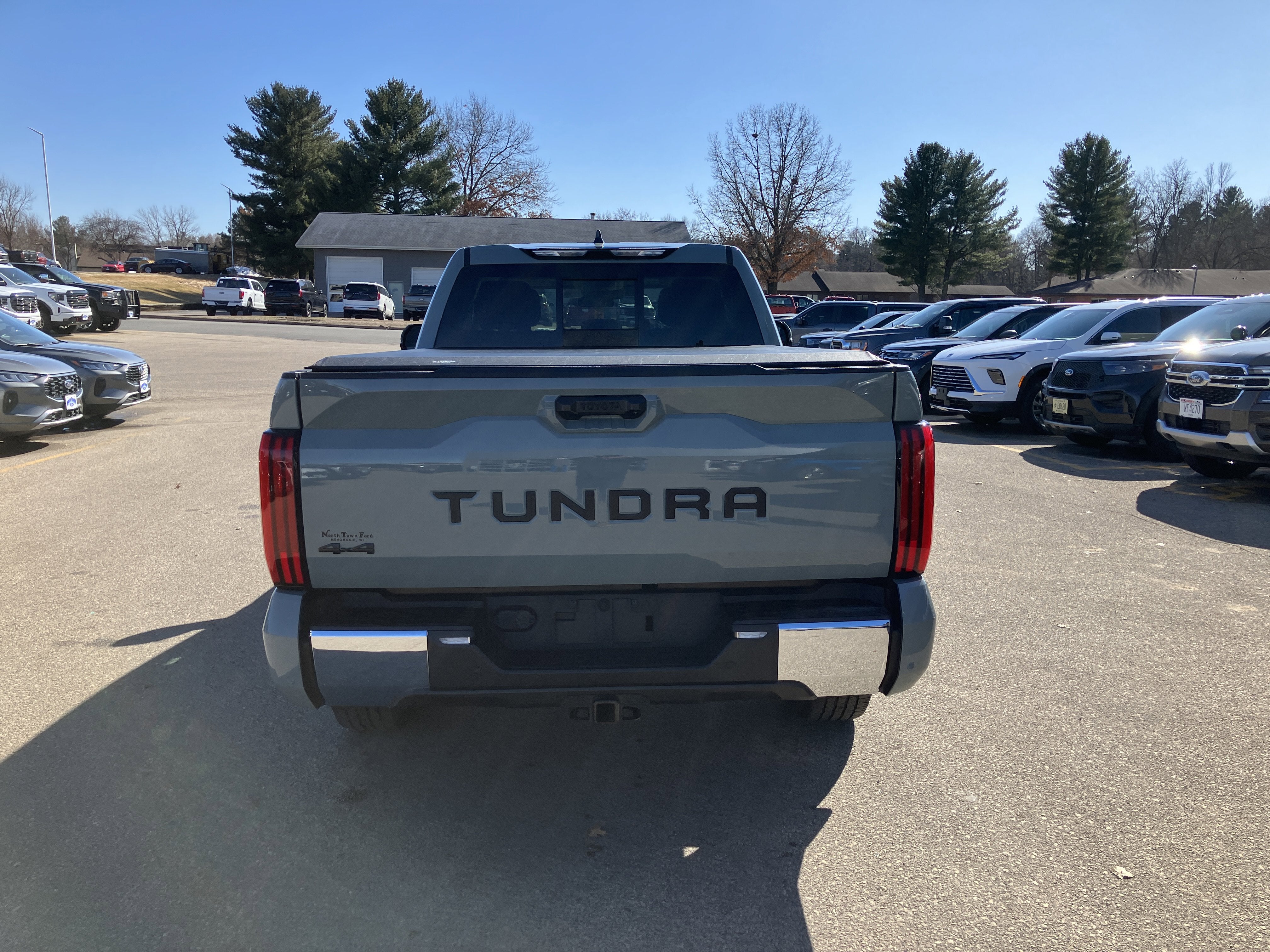 2022 Toyota Tundra 4WD SR5