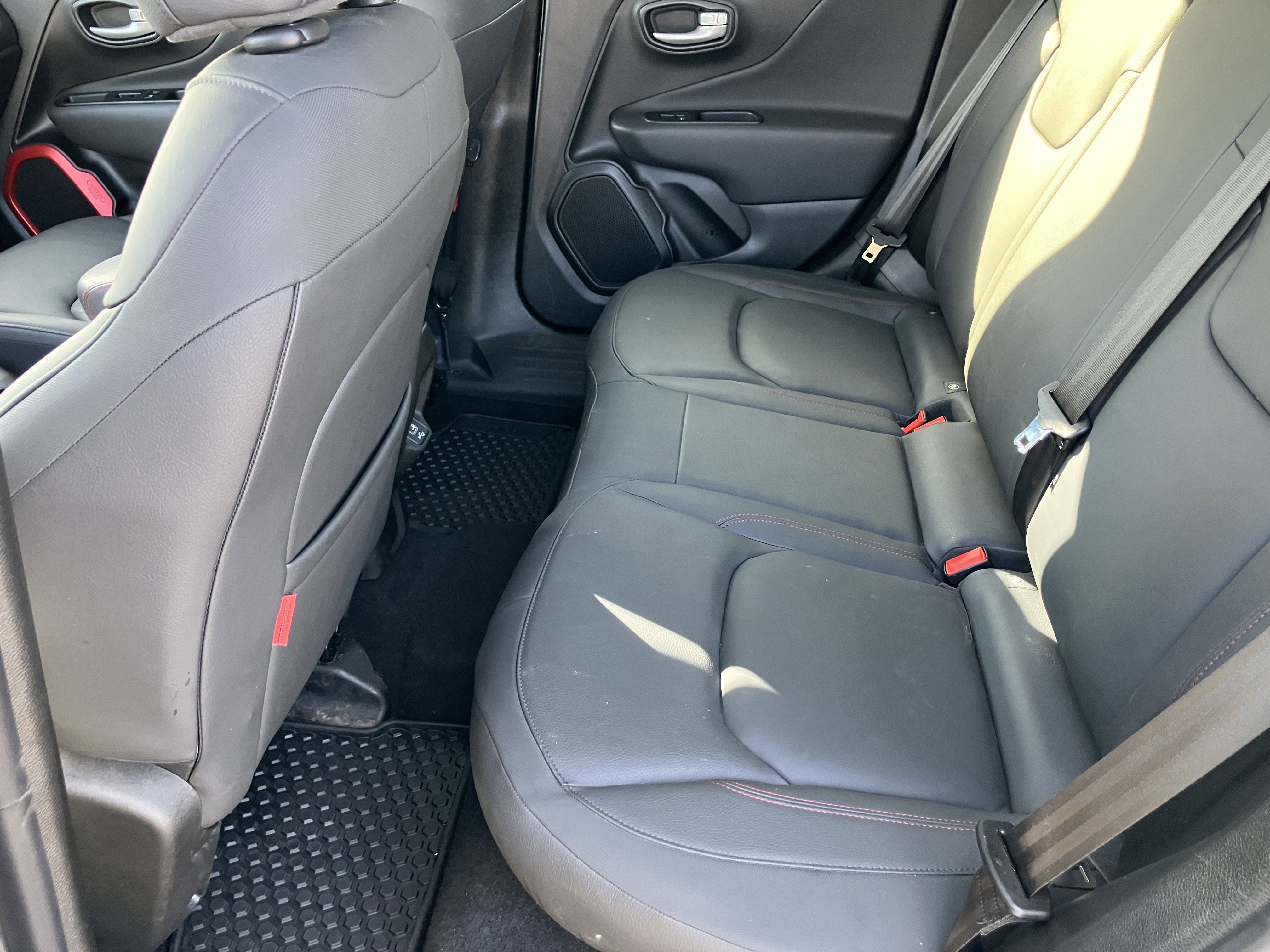 2023 Jeep Renegade Trailhawk